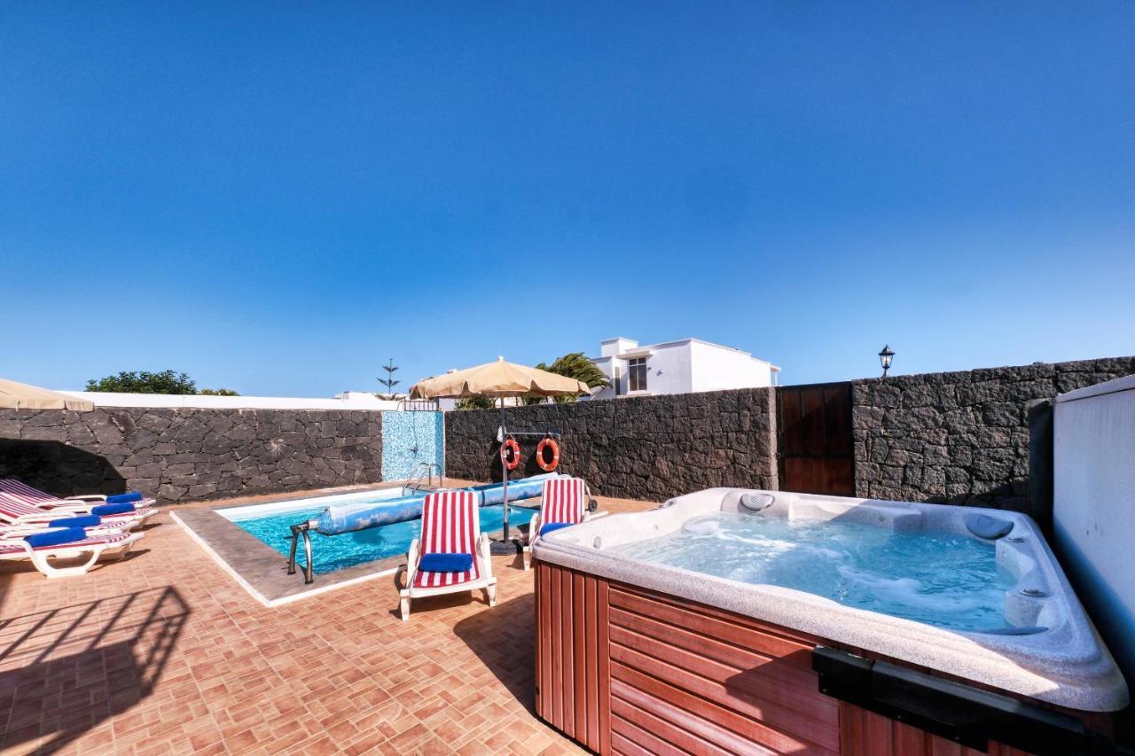 Villa Aurelia-Pool, Jacuzzi And Solarium Playa Blanca  Exteriör bild